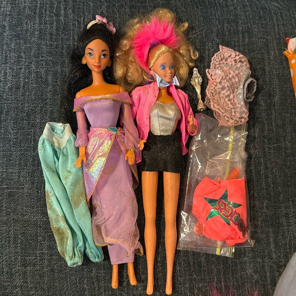 Two vintage Barbie doll bundle